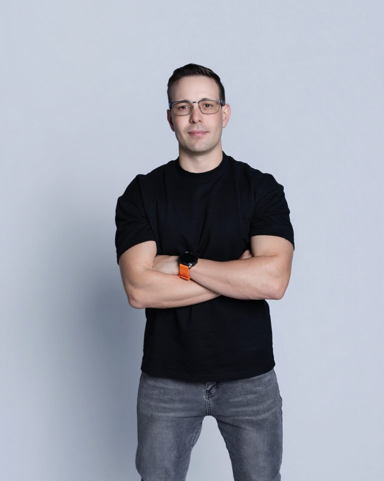 Christiaan Mostert, Indirect Media